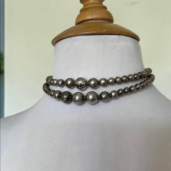 Antique Sterling Silver Double Strand Graduated Beads/Filigree Box Clasp 15" - Picture 2 of 5